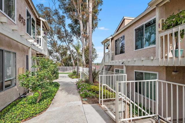 Image 1 of 32 For 669 Diamond Way  133