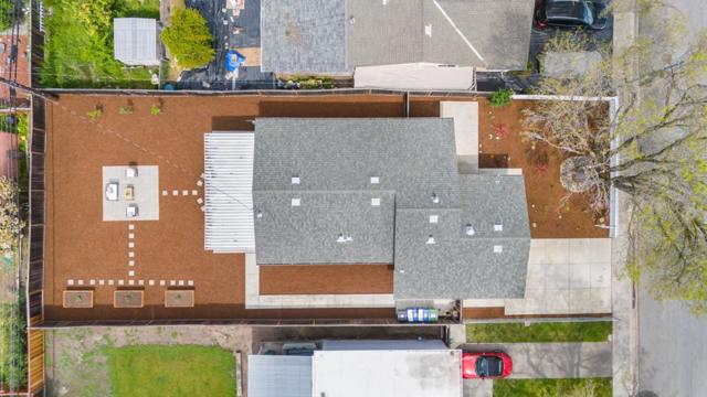209 Carnegie Drive, Milpitas CA: https://media.crmls.org/mediaz/90f6ba97-4572-4299-a12a-825178ea17cf.jpg