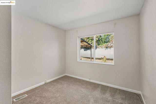 1311 Madison PL, Woodland CA: https://media.crmls.org/mediaz/90f6ebbd-3e04-4656-87ff-76856bd41f48.jpg