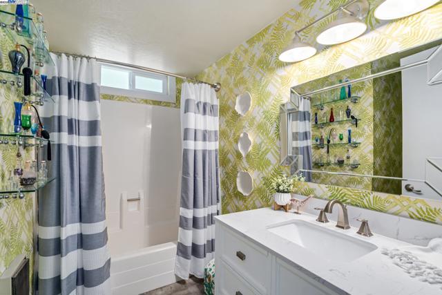 Image 20 of 42 For 23875 Marshall Way