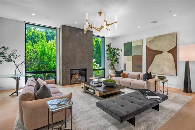 88 Tuscaloosa Avenue, Atherton CA: https://media.crmls.org/mediaz/90f75afb-d89f-467f-95cf-9c77fc587d7d.jpg