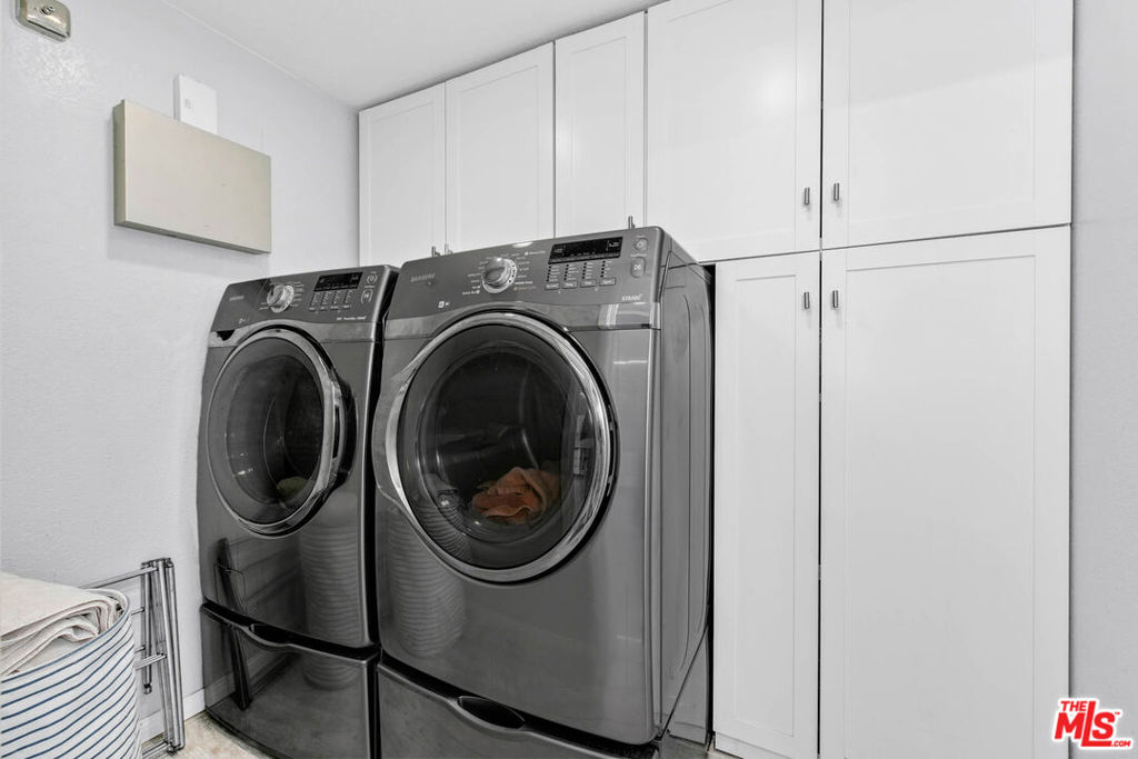 90F97321 Aaba 4Ced 8176 E8270B7862Dc 6347 Wynne Avenue, Tarzana, Ca 91335 &Lt;Span Style='BackgroundColor:transparent;Padding:0Px;'&Gt; &Lt;Small&Gt; &Lt;I&Gt; &Lt;/I&Gt; &Lt;/Small&Gt;&Lt;/Span&Gt;