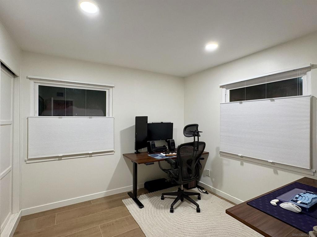 MLS #250045850SD image #16