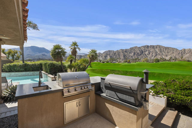 54841 Inverness Way, La Quinta CA: https://media.crmls.org/mediaz/90f9ba7e-6ac8-4f6c-80f6-9d3966e3aac2.jpg
