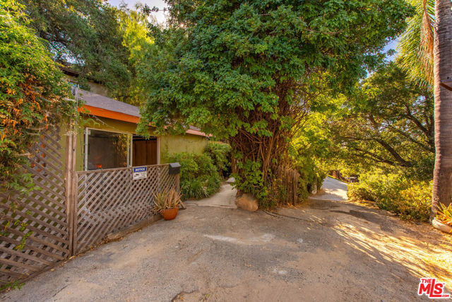 20158 Observation Drive, Topanga, California 90290, 3 Bedrooms Bedrooms, ,3 BathroomsBathrooms,Single Family Residence,For Sale,Observation,24429077