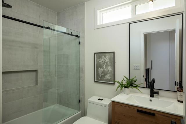 3334 San Pablo Court, Union City CA: https://media.crmls.org/mediaz/90fa1965-8e03-4695-be76-c8dfd5dea092.jpg