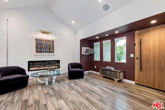 2663 Anchor Avenue, Los Angeles CA: https://media.crmls.org/mediaz/90faa810-497e-428f-bd40-cc1e23928fd1.jpg