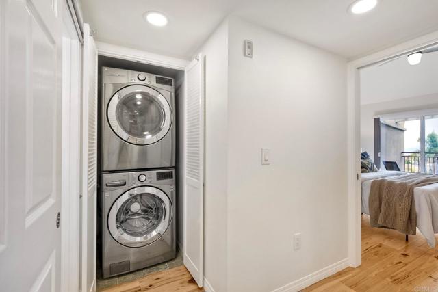 2400 5th Avenue, San Diego CA: https://media.crmls.org/mediaz/90fb67e6-4553-4eeb-a733-8437cbd93ecc.jpg