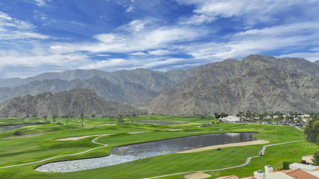 50181 Calle Maria, La Quinta CA: https://media.crmls.org/mediaz/90fb7154-5dee-49b7-84eb-a8e7492ecfaf.jpg