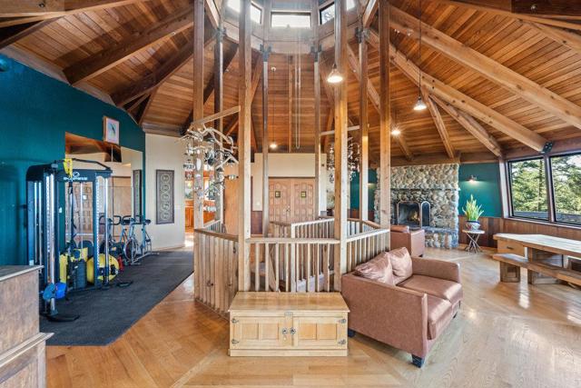 200 S Ranch Road, Pescadero CA: https://media.crmls.org/mediaz/90fbec4a-c85a-4d5e-86cb-8886dc9728da.jpg