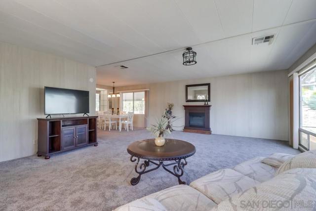 18218 Paradise Mountain Road, Valley Center CA: https://media.crmls.org/mediaz/90fc6b27-5e4f-4ff3-9e77-9a391add9def.jpg