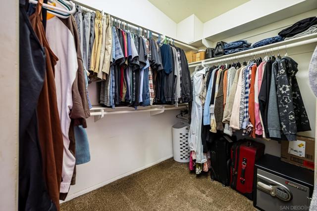 235 Loma Vista Pl, El Cajon CA: https://media.crmls.org/mediaz/90fc6e02-d092-4fd9-b024-dd1069665c4a.jpg