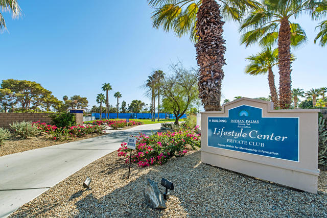 49489 Douglas Street, Indio CA: https://media.crmls.org/mediaz/90fc8137-7e2b-4006-aba0-a4224a67ed61.jpg