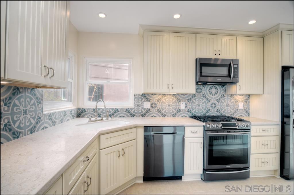 4388 Middlesex Dr - photo 11