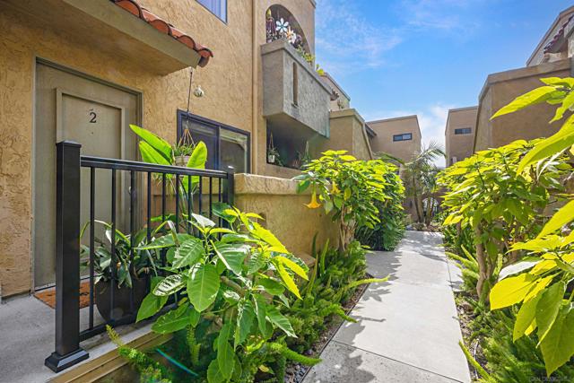 4184 33rd St, San Diego CA: https://media.crmls.org/mediaz/90fe745c-ccc3-46f1-a95c-4170d2ca6f81.jpg