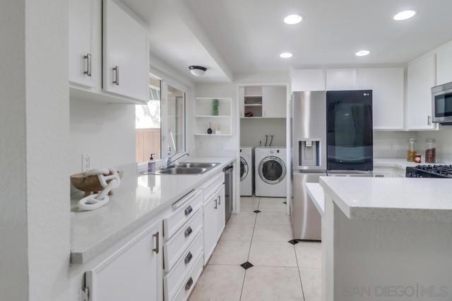 10262 Michala, Santee CA: https://media.crmls.org/mediaz/90fee212-52be-46b1-b700-cb85b88410d3.jpg