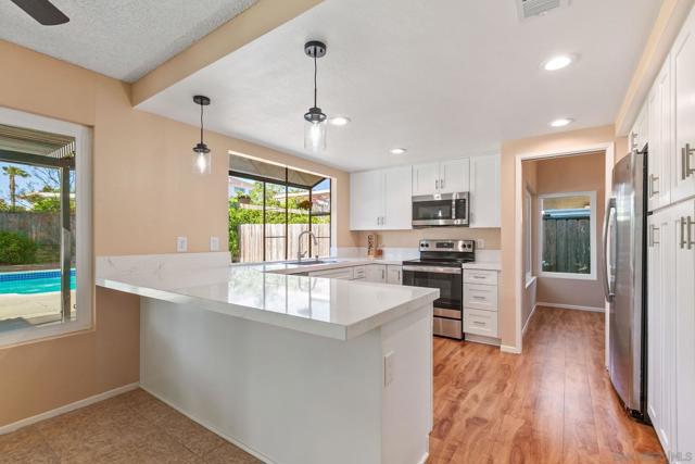 4468 Inverness Drive, Oceanside CA: https://media.crmls.org/mediaz/90ff36fe-29f7-4f16-a611-2b44f12036d1.jpg