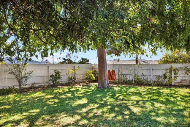 1945 Wedgemere Road, El Cajon CA: https://media.crmls.org/mediaz/90ffb41a-6b1d-4151-8754-a50997aec1f4.jpg