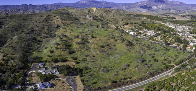 0 Peck And Foothill Road, Santa Paula CA: https://media.crmls.org/mediaz/9100e748-63cc-432a-89ba-f008f6508880.jpg