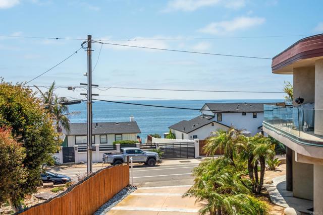 1475 Neptune Avenue, Encinitas, California 92024, 3 Bedrooms Bedrooms, ,3 BathroomsBathrooms,Residential,For Sale,Neptune Avenue,NDP2404703