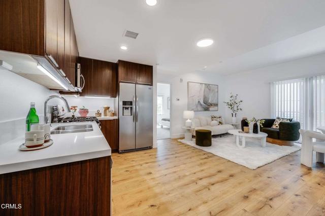Detail Gallery Image 8 of 26 For 239 S Marengo Ave #302,  Pasadena,  CA 91101 - 1 Beds | 1 Baths