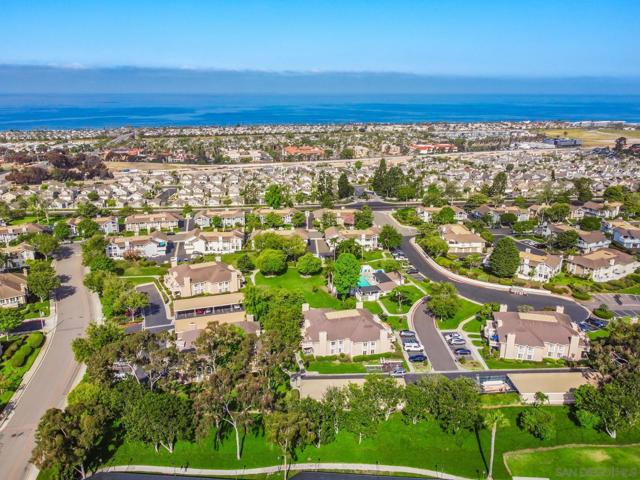 867 Ginger Avenue, Carlsbad CA: https://media.crmls.org/mediaz/91014168-e538-4d2d-b578-5efe4e415821.jpg