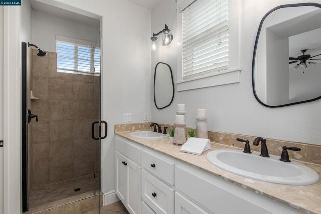 3402 Fostoria Way, Danville CA: https://media.crmls.org/mediaz/910149c4-bd00-4251-ab02-e6298e850f4f.jpg