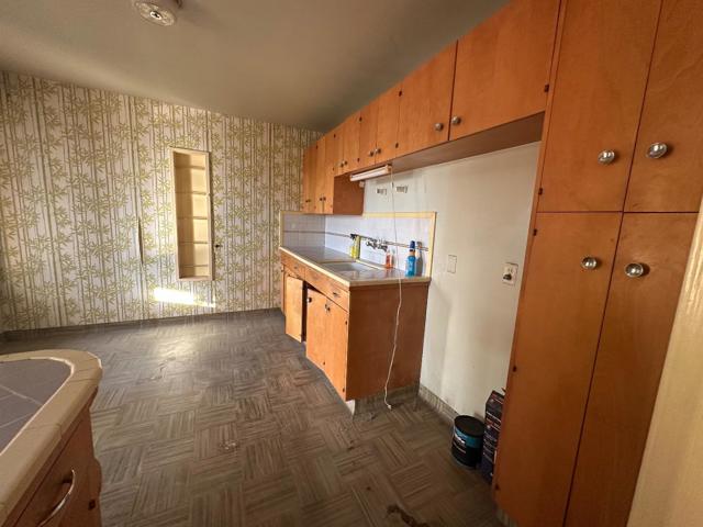 366 Chester Street, Daly City CA: https://media.crmls.org/mediaz/91016c86-7fee-43cd-bc18-7ad8e79f255e.jpg
