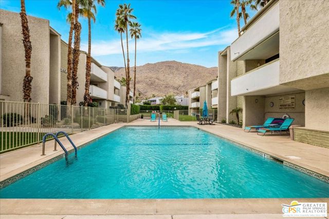 261 E La Verne Way #B, Palm Springs, CA 92264