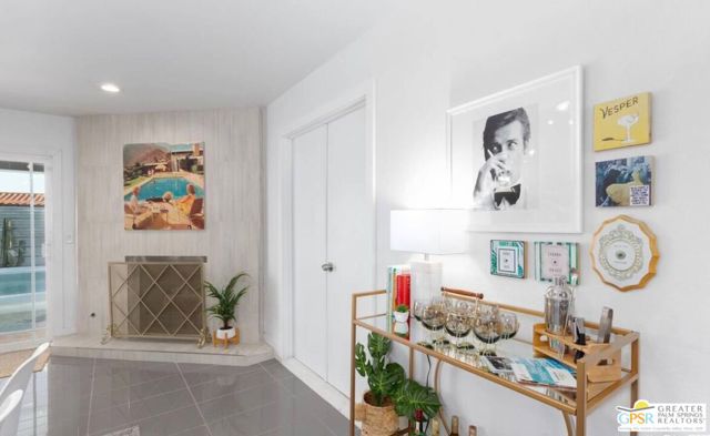 2241 E Finley Road, Palm Springs CA: https://media.crmls.org/mediaz/910200e5-8408-4b06-a98f-e13a90cb97d0.jpg