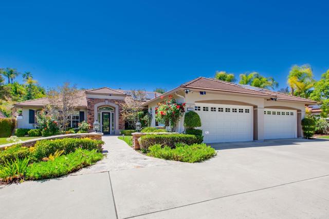 2209 Eucalyptus Ave, Escondido CA: https://media.crmls.org/mediaz/91023990-6ccb-4c5c-bc9f-e7b26bdb3f35.jpg