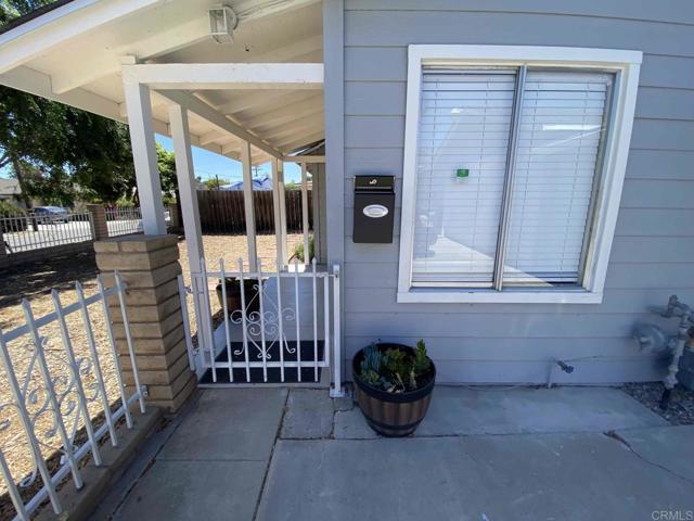 Detail Gallery Image 3 of 34 For 7610 Lansing Drive, Lemon Grove,  CA 91945 - 3 Beds | 2 Baths