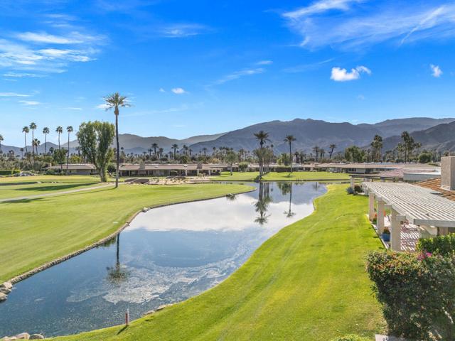 6 Barnard Court, Rancho Mirage CA: https://media.crmls.org/mediaz/9102c74c-33dc-491e-bf4f-8623d7f6498e.jpg