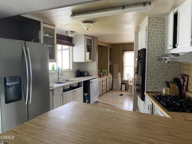 1853 Ives Avenue, Oxnard CA: https://media.crmls.org/mediaz/91031658-4600-4221-9345-4691c0bdbcf6.jpg