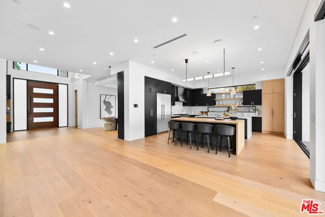 14812 Morrison Street, Sherman Oaks CA: https://media.crmls.org/mediaz/91034445-94b0-4a26-8b42-4b09ab8ed9a3.jpg