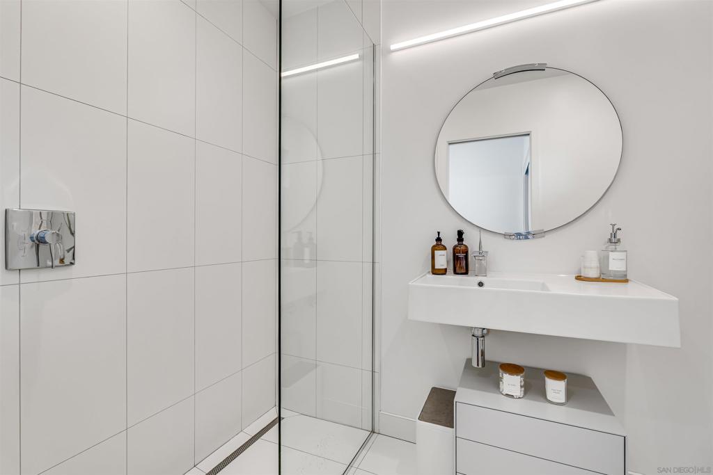 MLS #250031542SD image #38