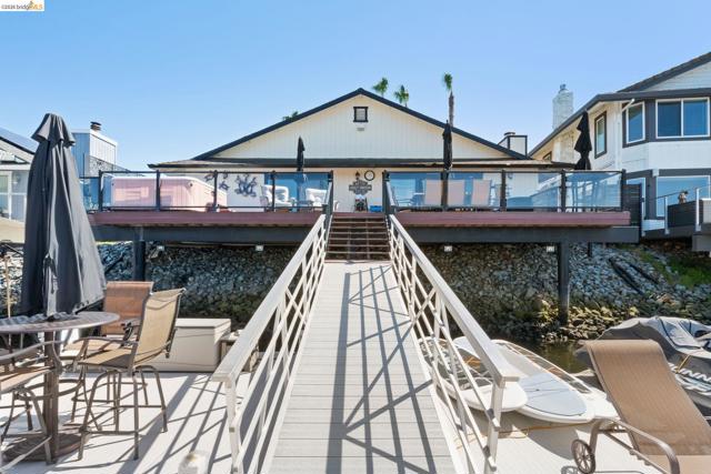 Image 27 of 39 For 5621 Starboard Dr