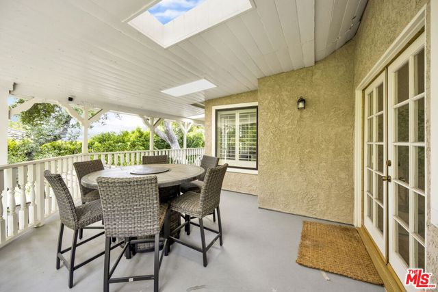 2200 Shenandoah Lane, Glendora CA: https://media.crmls.org/mediaz/9104c4b2-7091-4def-9bc6-cfcc94582c25.jpg