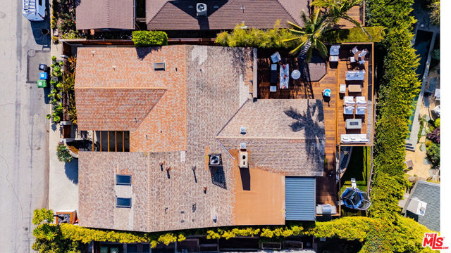 245 Tranquillo Road, Pacific Palisades CA: https://media.crmls.org/mediaz/9104ddf7-34ad-44c0-93d2-1e54a719200a.jpg