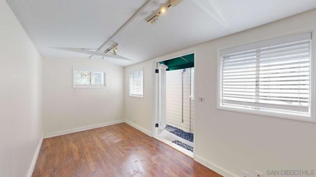Image 34 of 52 For 2230 Waltonia Dr