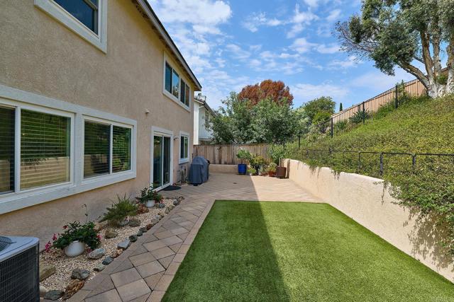 339 La Purisma Way, Oceanside CA: https://media.crmls.org/mediaz/91051371-46f3-41f7-b33d-f76eff2df55b.jpg