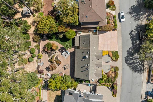 2982 Arguello Drive, Burlingame CA: https://media.crmls.org/mediaz/91052cac-5f18-484c-9fda-e4e91f65904e.jpg
