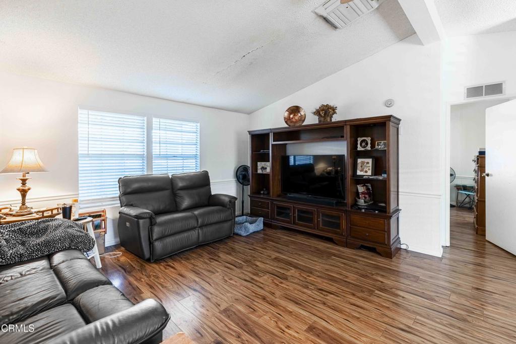 91053Be5 Fc9F 4C56 8F64 F562E738963E 9205 Eastwind Circle, Bakersfield, Ca 93306 &Lt;Span Style='BackgroundColor:transparent;Padding:0Px;'&Gt; &Lt;Small&Gt; &Lt;I&Gt; &Lt;/I&Gt; &Lt;/Small&Gt;&Lt;/Span&Gt;