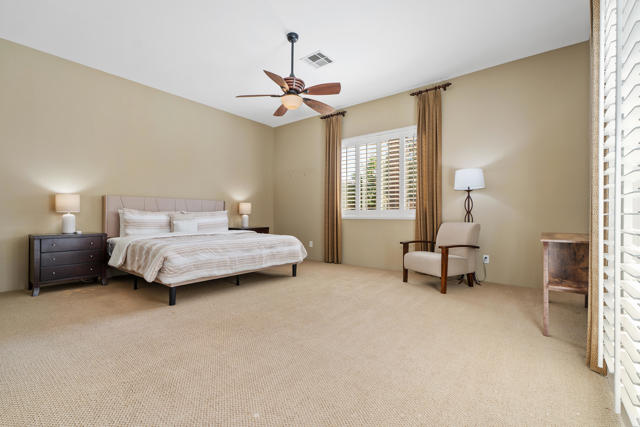 42 Marricopa Court, Palm Desert CA: https://media.crmls.org/mediaz/9105d545-1a1d-4af5-a78a-530bf61b665a.jpg