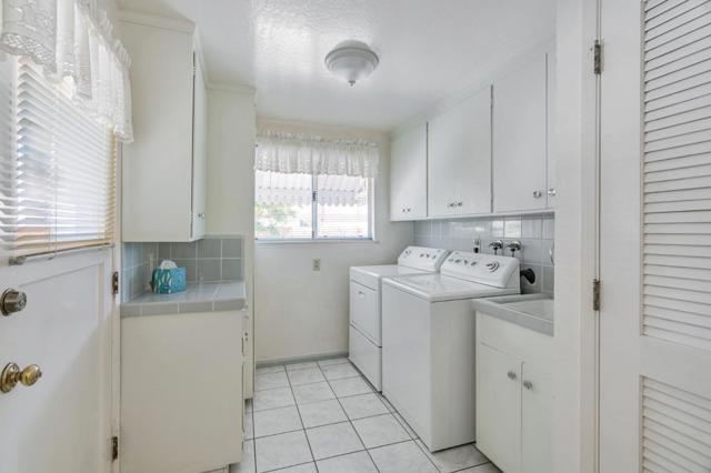 93 Alexander Court, San Jose CA: https://media.crmls.org/mediaz/9107a121-db82-4bcf-9d32-49822779f627.jpg