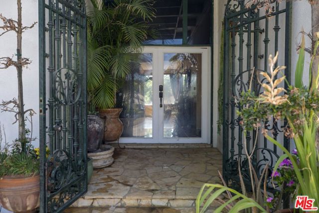 14175 Bergstrom Place, Sylmar CA: https://media.crmls.org/mediaz/9107b4dd-d9fb-4019-8f25-156b7c3cf051.jpg