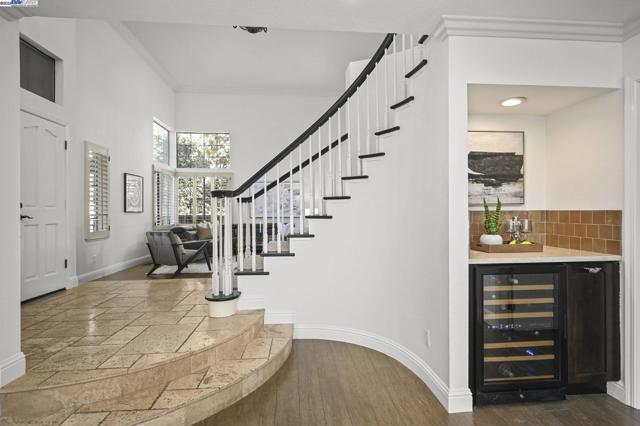 105 Creighton Way, Danville CA: https://media.crmls.org/mediaz/9109e501-9457-40d9-a216-c90cecb9a083.jpg