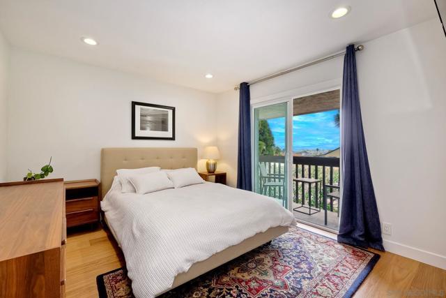 1174 Locust St, San Diego CA: https://media.crmls.org/mediaz/910bb500-25c5-4ceb-86d3-b99baf478872.jpg