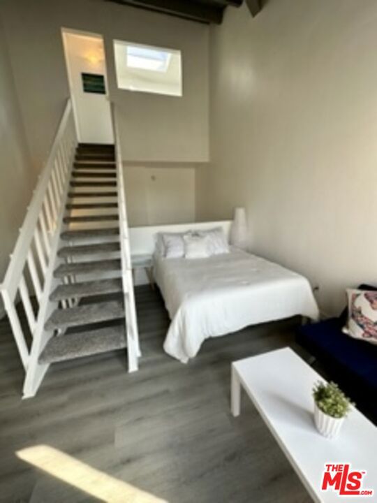 Image 42 of 58 For 14 Mast Street