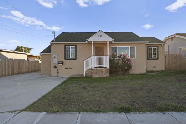 795 W Washington Ave, El Cajon CA: https://media.crmls.org/mediaz/910c1d65-dfa7-40b2-9ad2-e4b1fbb325f7.jpg